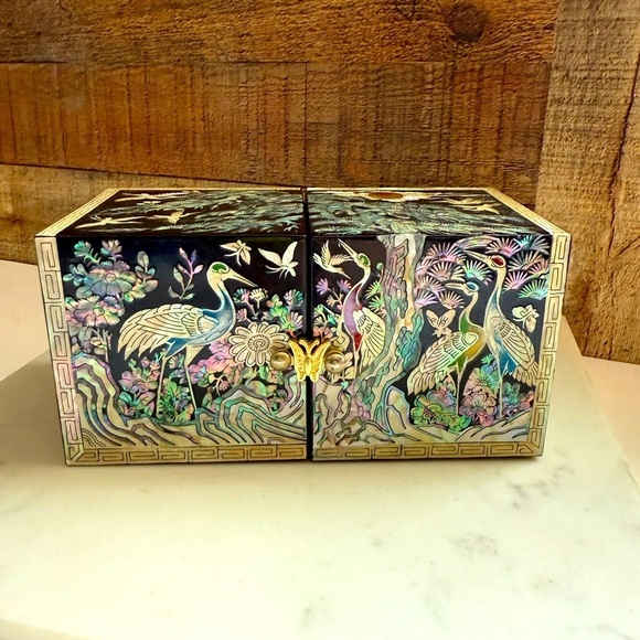 Vintage Cranes Mother of Pearl Black Lacquer Wood Drawer Jewelry Trinket Box